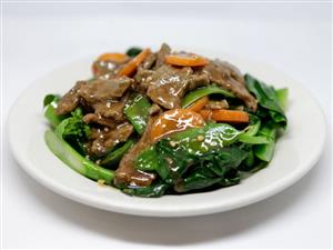 Beef Tender Over Chinese Broccoli